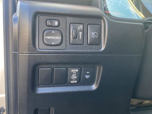 Used 2023 Toyota 4Runner TRD Off-Road image 18