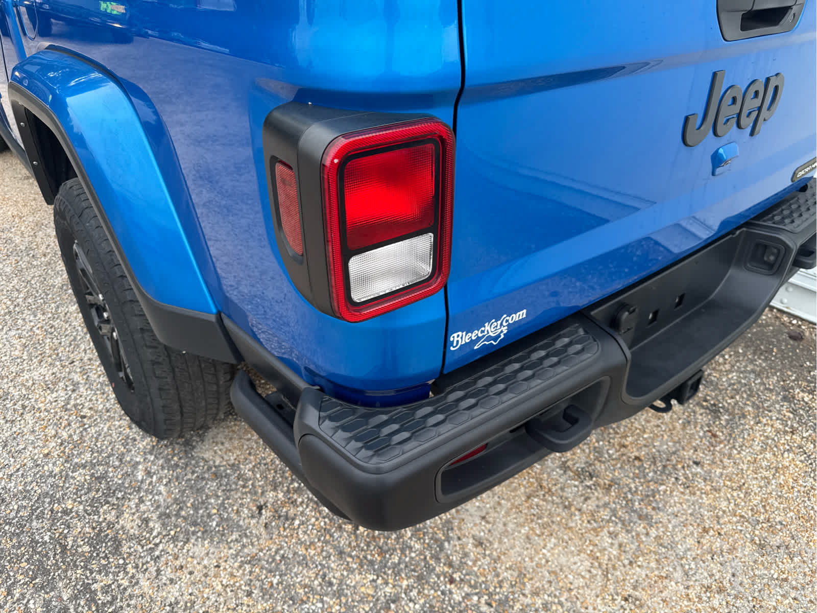 Used 2023 Jeep Gladiator Sport AWD/4WD image 20