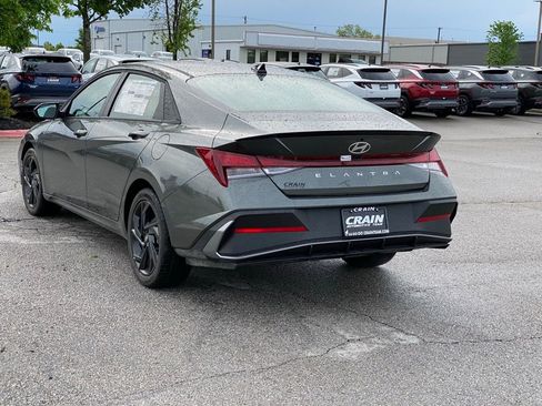 Certified 2026 Hyundai Elantra Sport FWD image 5