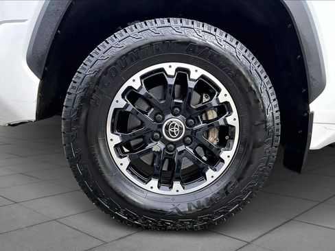 Used 2022 Toyota Tundra SR5 w/ TRD Off-Road Premium Package image 11