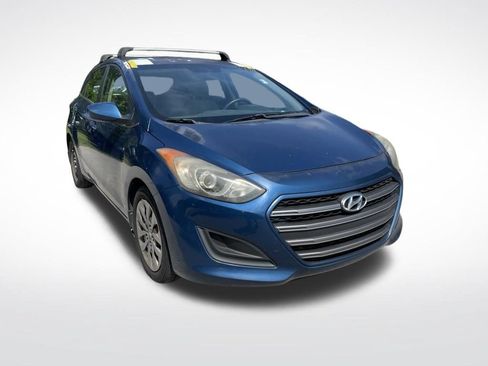 Used 2016 Hyundai Elantra GT FWD image 2