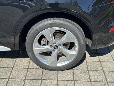 Used 2022 Audi Q5 2.0T Premium Plus w/ Premium Plus Package AWD/4WD image 15
