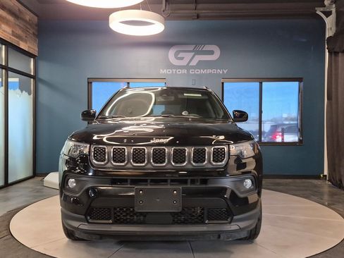 Used 2023 Jeep Compass Latitude image 8