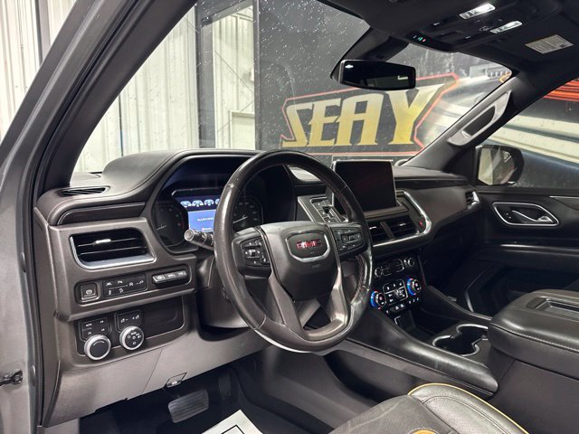 Used 2021 GMC Yukon AT4 w/ Technology Package AWD/4WD image 6