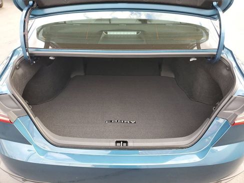 New 2026 Toyota Camry SE image 9