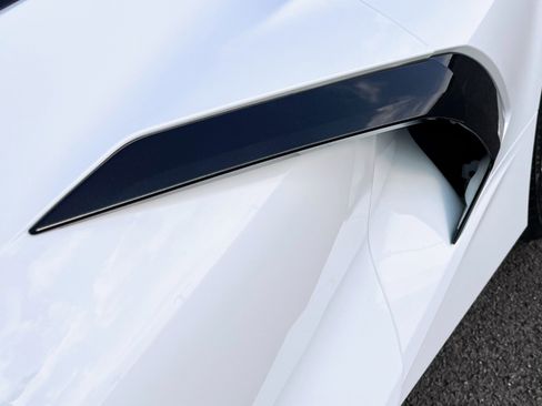 Used 2025 Chevrolet Corvette Stingray Premium Cpe w/ Z51 Performance Package image 16