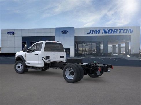 New 2025 Ford F550 4x4 Regular Cab Super Duty image 4