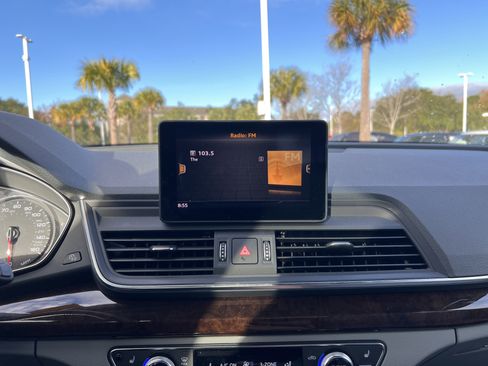 Used 2020 Audi Q5 2.0T Premium image 23