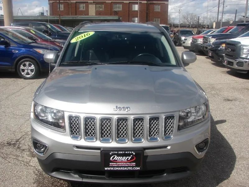Used 2016 Jeep Compass High Altitude FWD image 4