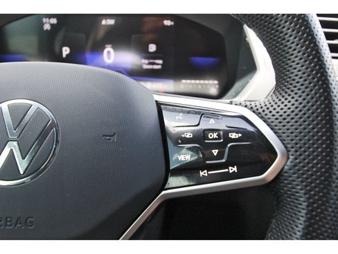 Used 2023 Volkswagen Tiguan SE R-Line FWD image 19