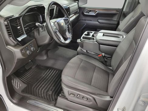 Used 2024 Chevrolet Silverado 1500 LT image 10