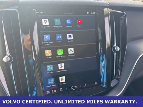 Certified 2025 Volvo XC60 B5 Core image 19