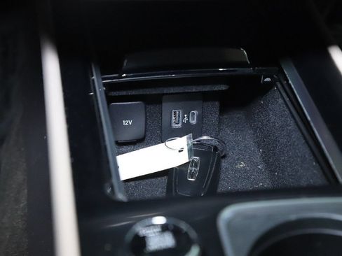 Used 2022 Lincoln Corsair AWD w/ Equipment Group 101A image 27