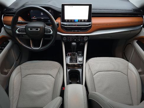 Used 2022 Jeep Compass Limited w/ Elite Group image 18