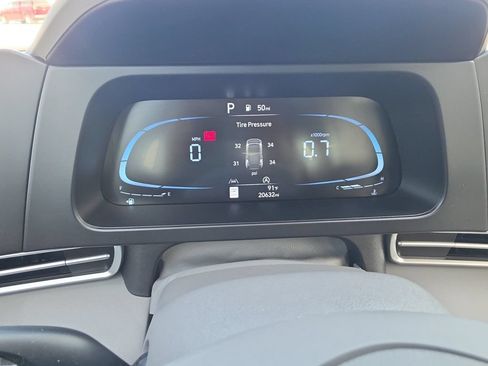 Certified 2024 Hyundai Elantra SE FWD image 19