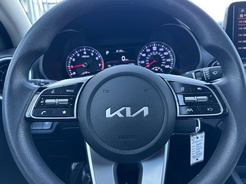 Used 2023 Kia Forte LXS image 21