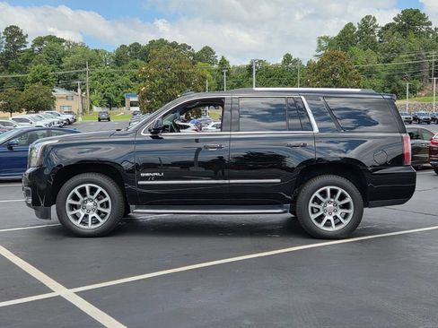 Used 2017 GMC Yukon Denali AWD/4WD image 2