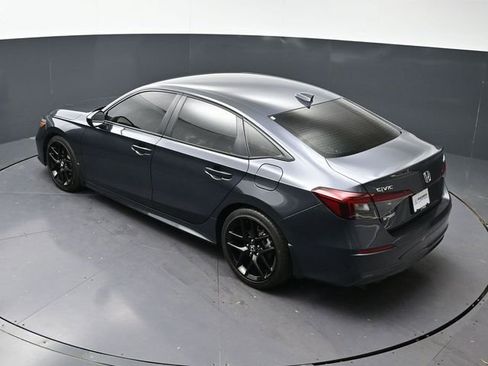 Used 2025 Honda Civic Sport image 30