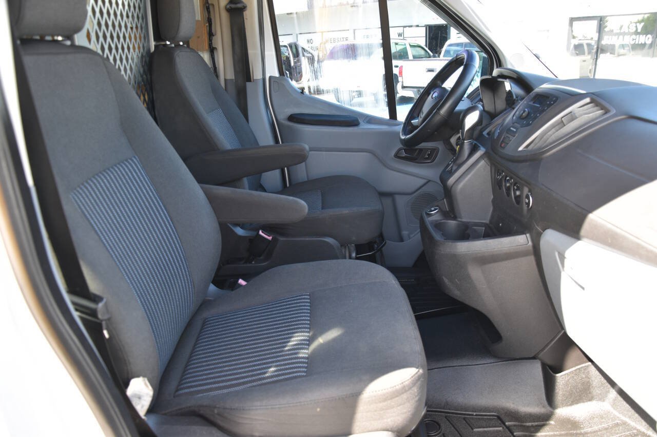 Used 2018 Ford Transit 250 130 Low Roof w/ Exterior Upgrade Package RWD image 10