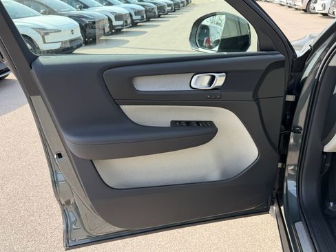 New 2026 Volvo XC40 B5 Plus w/ Protection Package Premier image 16