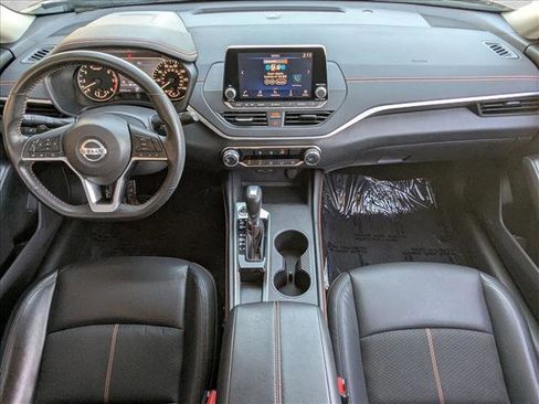 Used 2022 Nissan Altima 2.5 SR image 17