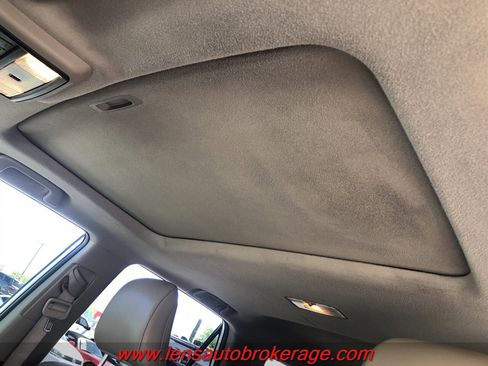 Used 2016 Toyota 4Runner SR5 Premium image 16