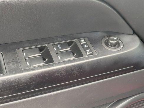 Used 2016 Jeep Patriot Latitude image 11