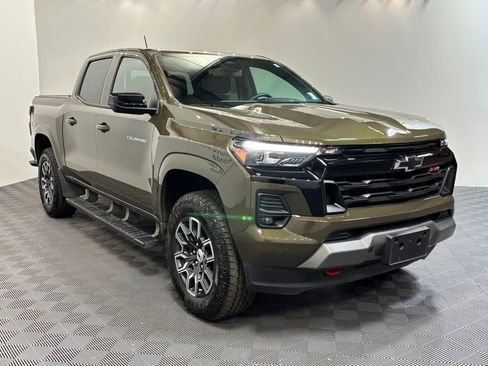 Used 2023 Chevrolet Colorado Z71 AWD/4WD image 7