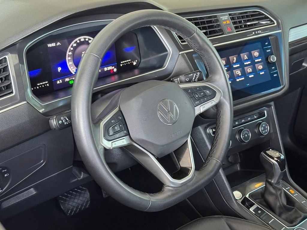 Used 2024 Volkswagen Tiguan Wolfsburg Edition AWD/4WD image 20