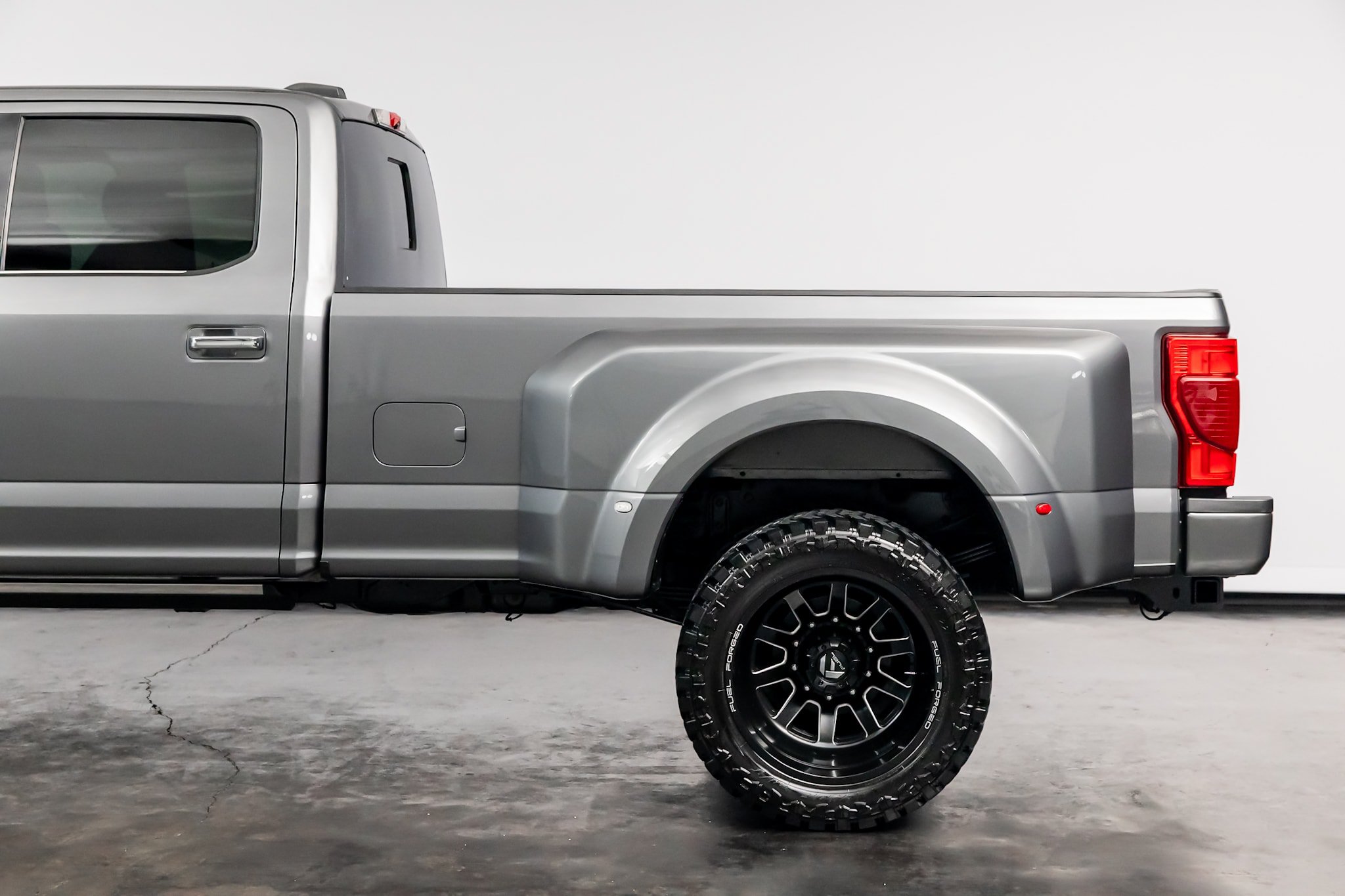 Used 2022 Ford F450 Platinum AWD/4WD image 14