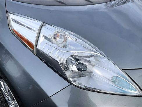 Used 2015 Nissan Leaf S w/ Charge Package image 27