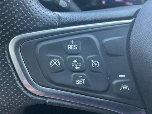 Used 2022 Chevrolet Equinox LS w/ LS Convenience Package AWD/4WD image 9