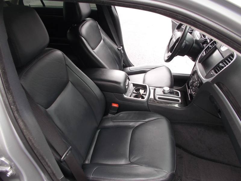 Used 2015 Chrysler 300 Limited RWD image 20