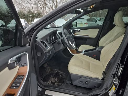 Used 2016 Volvo XC60 T6 Platinum w/ Inscription Package image 11