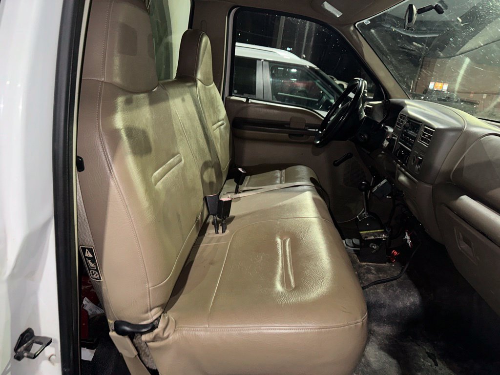 Used 2001 Ford F550 4x4 Regular Cab Super Duty image 11