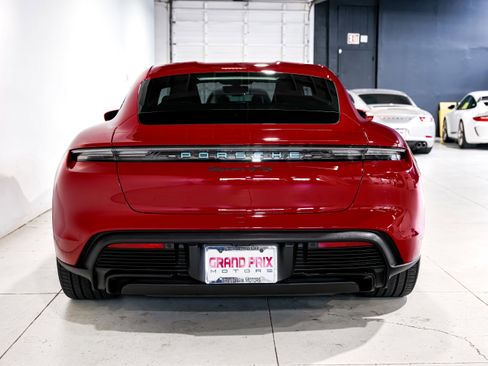 Used 2023 Porsche Taycan GTS image 4