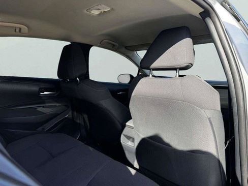 Used 2020 Toyota Corolla LE FWD image 43