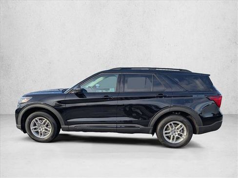 New 2026 Ford Explorer Active w/ Active Comfort Package image 5
