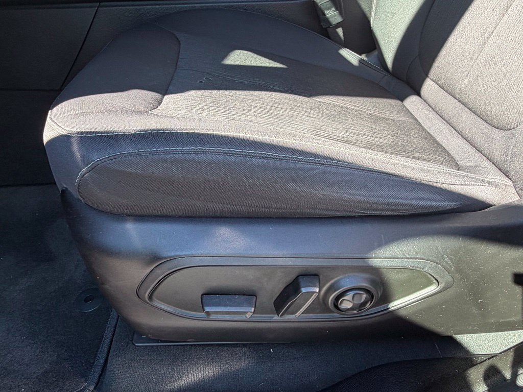 Used 2025 Jeep Grand Cherokee Laredo X w/ Luxury Tech Group I AWD/4WD image 26