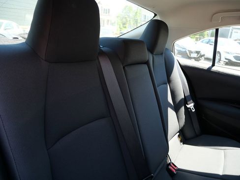 Used 2022 Toyota Corolla LE FWD image 31