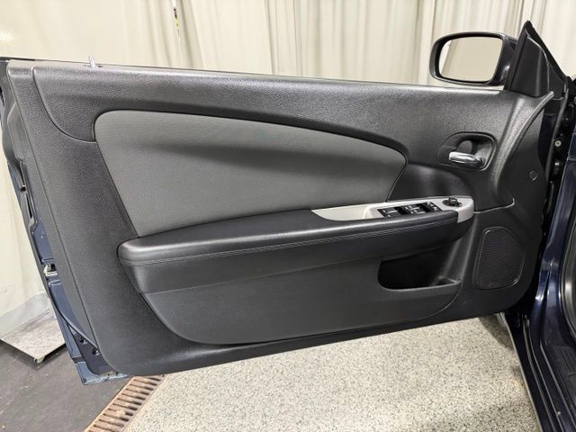 Used 2012 Chrysler 200 Touring FWD image 20