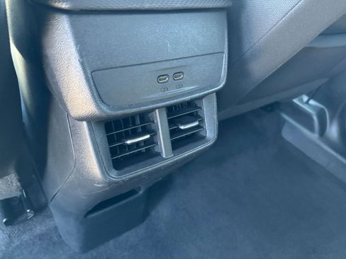 Used 2025 Chevrolet Equinox LT image 22