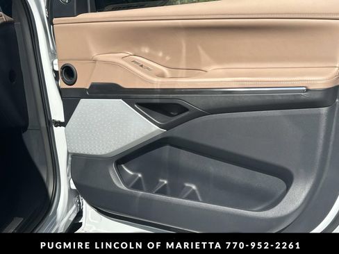 New 2026 Lincoln Navigator Black Label AWD/4WD image 30
