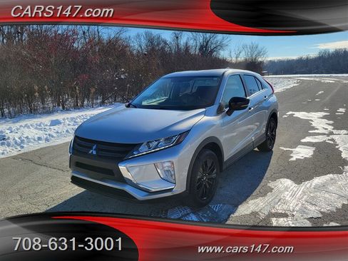 Used 2019 Mitsubishi Eclipse Cross LE image 1