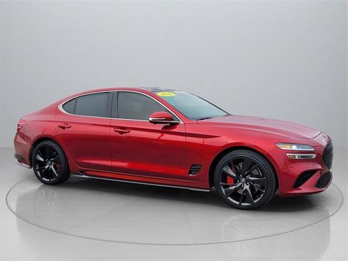 Used 2022 Genesis G70 3.3T image 9