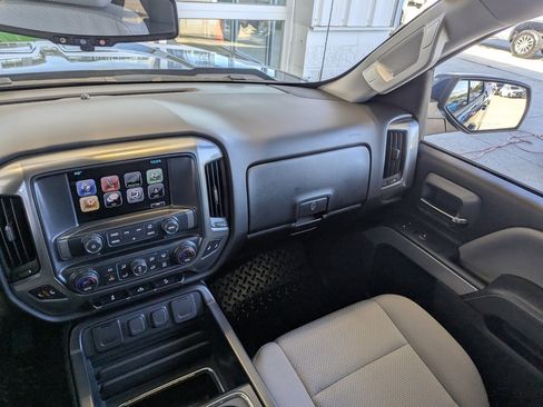 Used 2018 Chevrolet Silverado 1500 LT w/ All Star Edition image 33