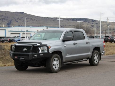 Used 2019 Toyota Tundra SR5 image 8