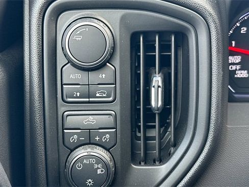 Certified 2022 Chevrolet Silverado 1500 Custom image 40