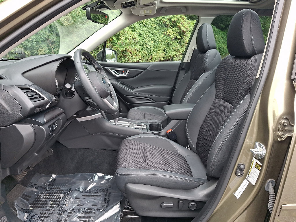 Certified 2023 Subaru Forester Premium AWD/4WD image 15