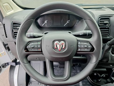 Used 2025 RAM ProMaster 2500 w/ Convenience Group image 24